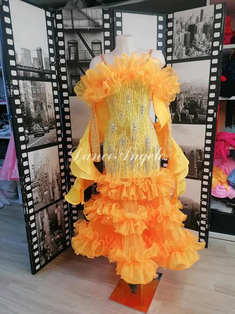 ブライトイエロー