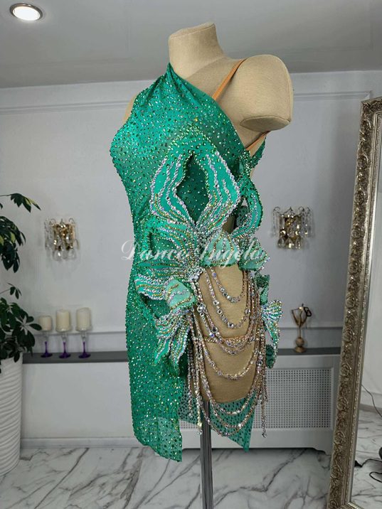 スタイリッシュグリーン